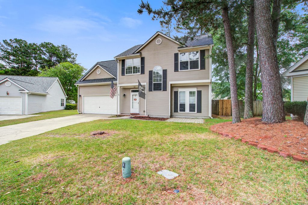Photo of 104 Seavington Court, Summerville, SC 29485 (MLS # 26012851)