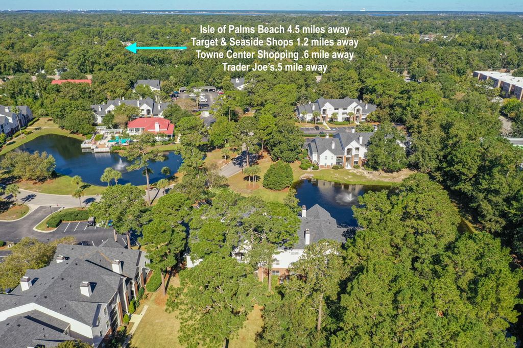Photo of 2011 N Highway 17 #1600n, Mount Pleasant, SC 29466 (MLS # 25028539)