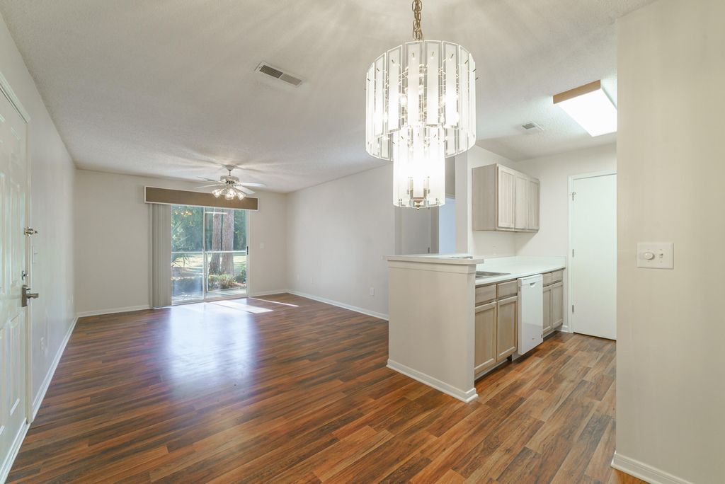 Photo of 2011 N Highway 17 #1600n, Mount Pleasant, SC 29466 (MLS # 25028539)