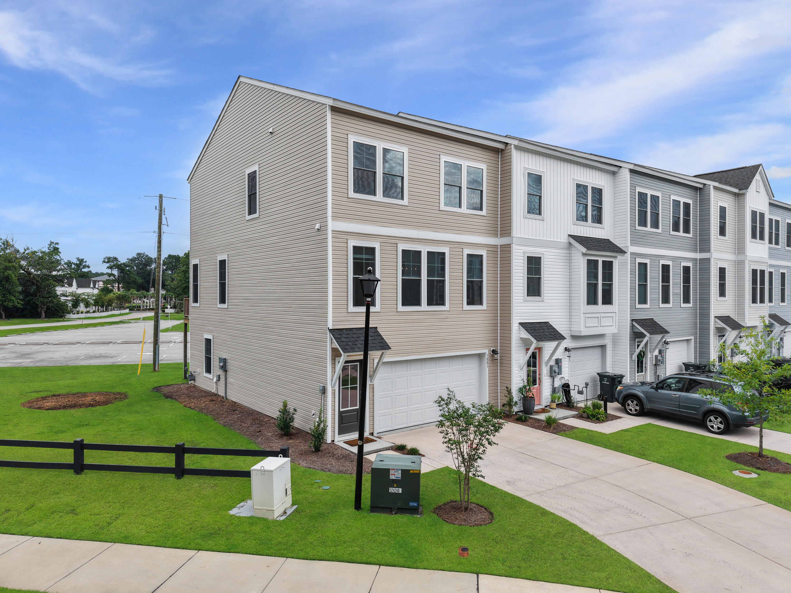1001 Pettiford Place