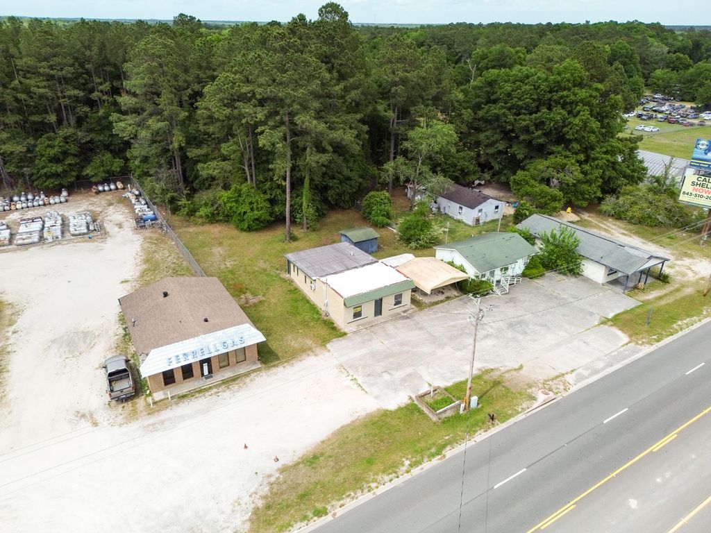 Photo of 674 Sniders Highway, Walterboro, SC 29488 (MLS # 24011737)