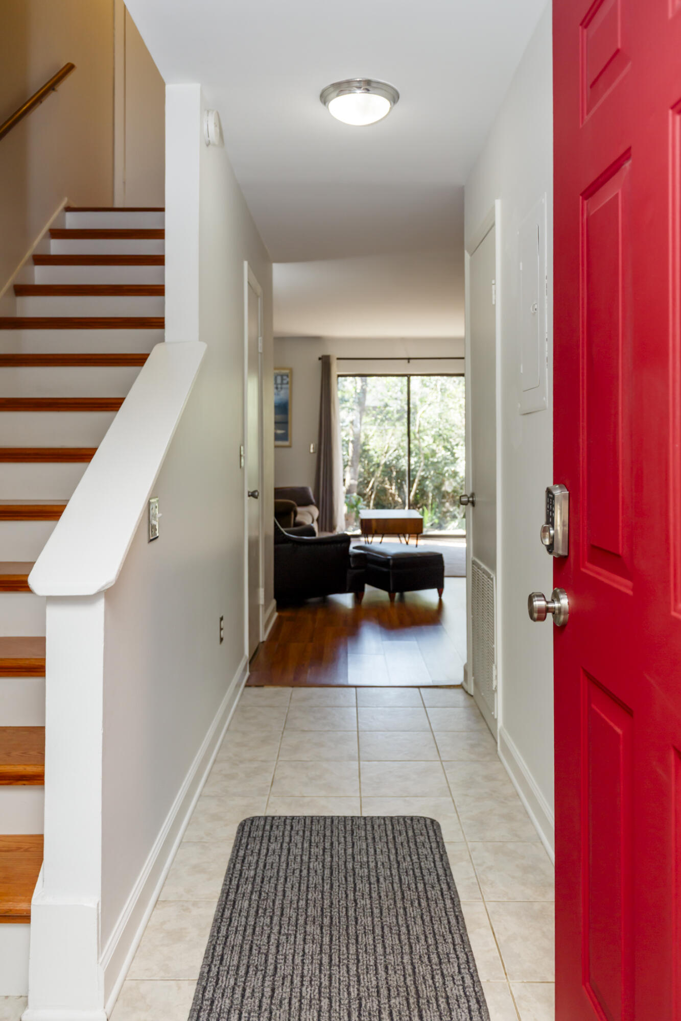 207 Saint Charles Court