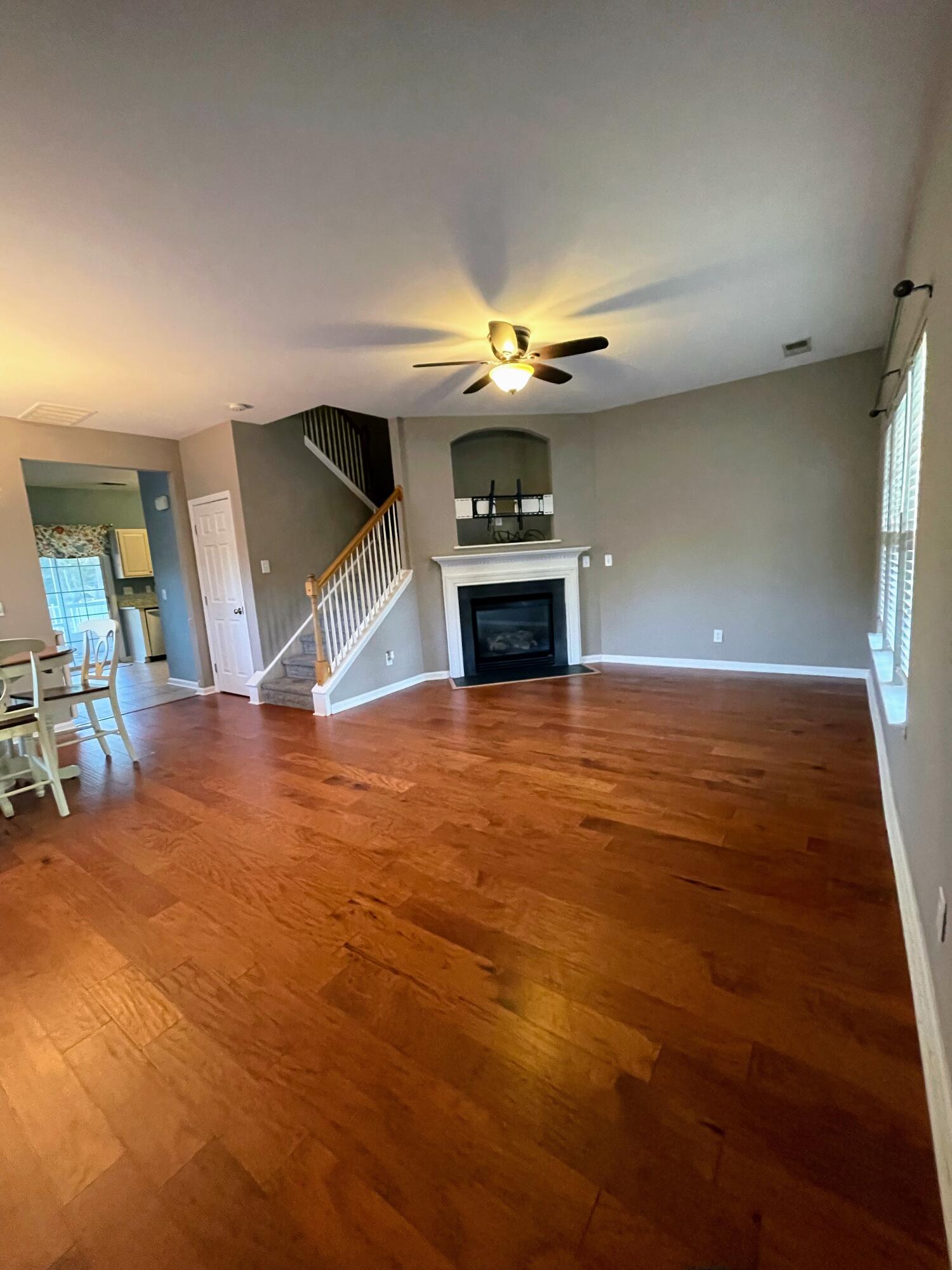 406 Chinquapin Drive