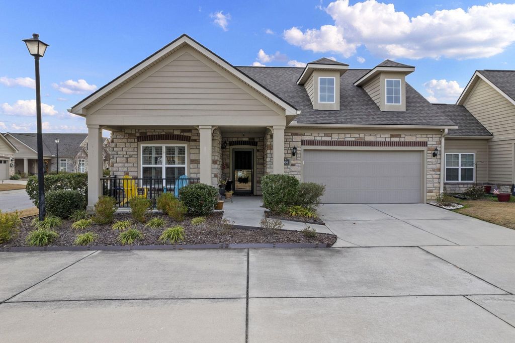 Photo of 301 Blakely Village Lane, Summerville, SC 29486 (MLS # 26000044)