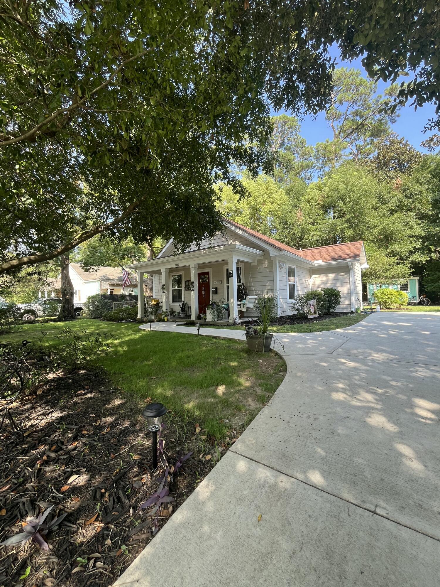 105 S Kaminski Street