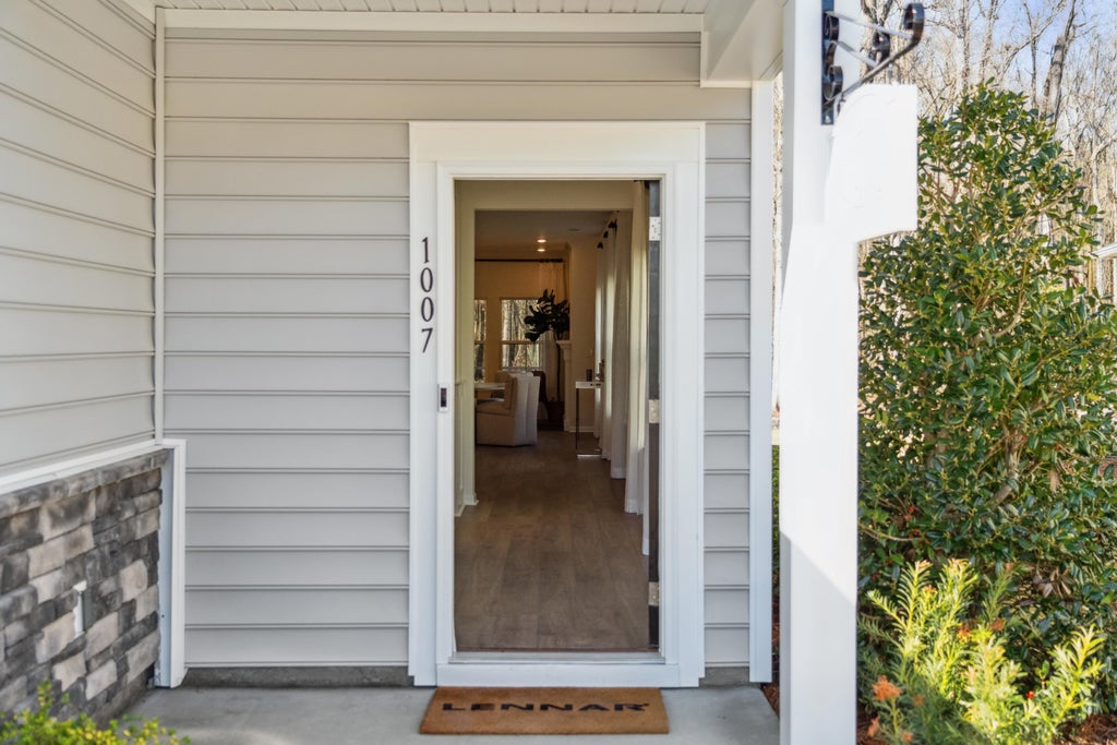 Photo of 1008 Toadfish Run, Summerville, SC 29485 (MLS # 26025401)
