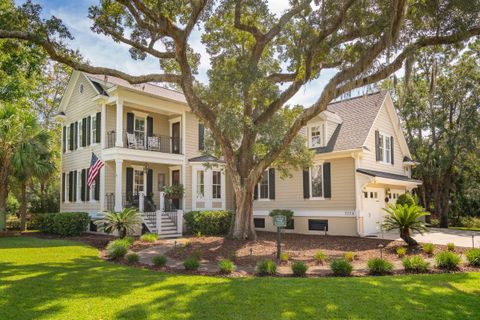 A home in Mount Pleasant