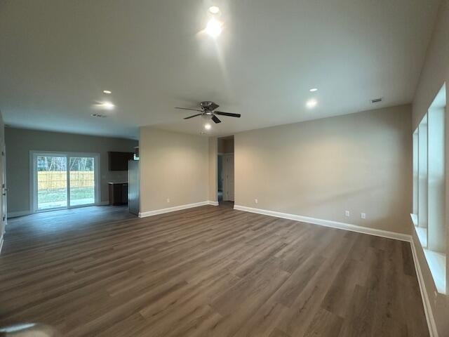 6032 Creek Road