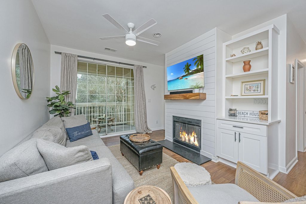 Photo of 1600 Long Grove Drive #1323, Mount Pleasant, SC 29464 (MLS # 26002469)