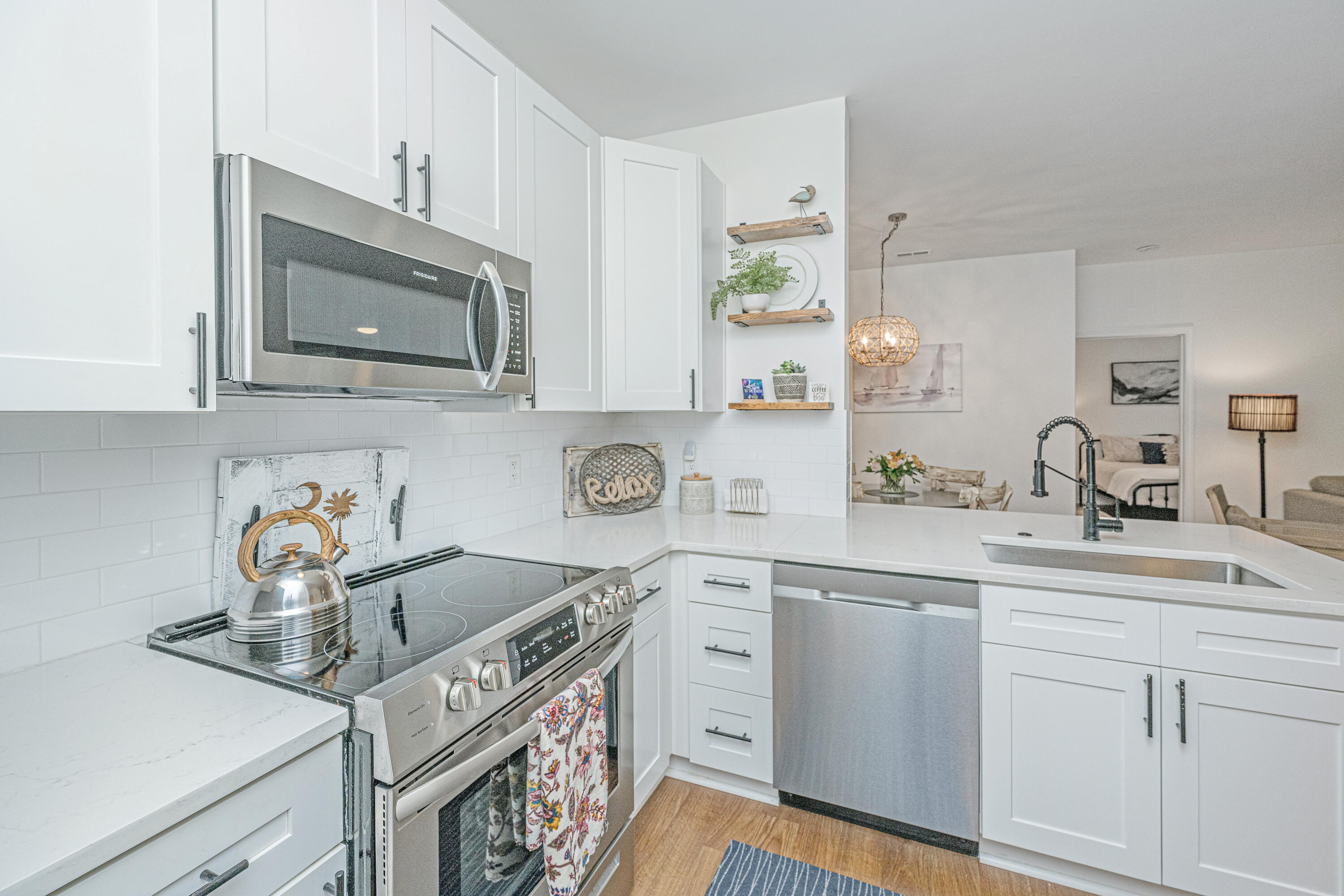 1600 Long Grove Drive 1323