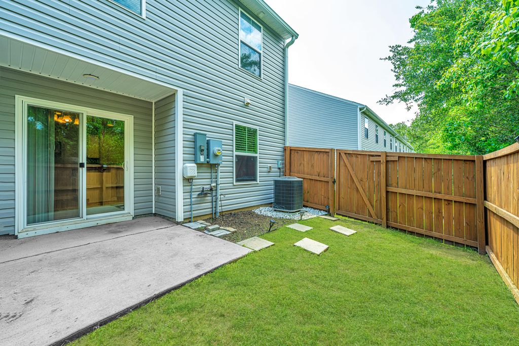 495 Truman Drive, Goose Creek, SC Townhome or Condo Property Listing