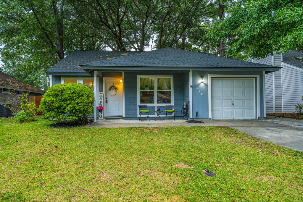 Photo of 1246 Maryland Drive, Ladson, SC 29456 (MLS # 26012319)