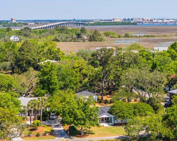 Photo of 1259 Harbor View Road, Charleston, SC 29412 (MLS # 26024346)