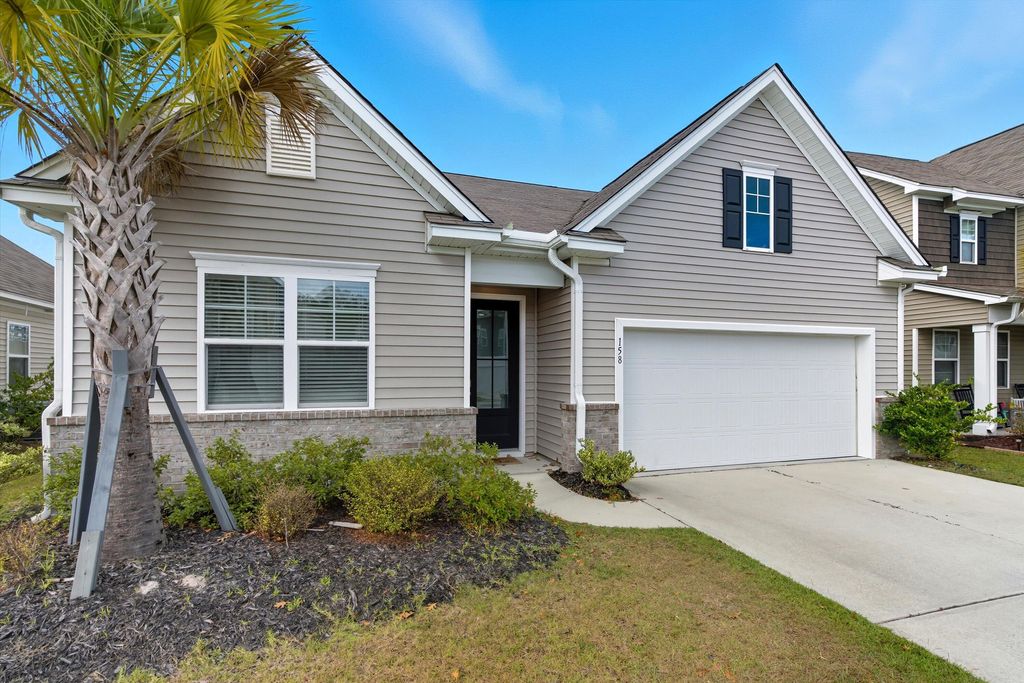Photo of 158 Greenwich Drive, Summerville, SC 29486 (MLS # 25027251)