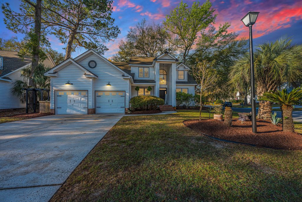 Photo of 3103 Linksland Road, Mount Pleasant, SC 29466 (MLS # 26008301)