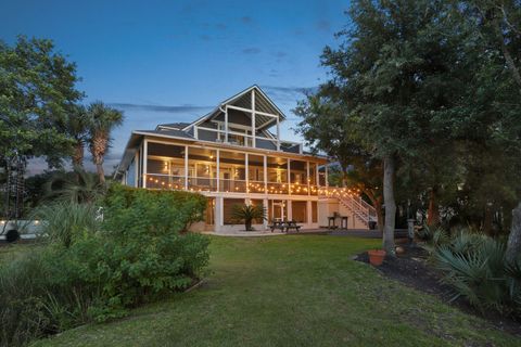 A home in Mount Pleasant