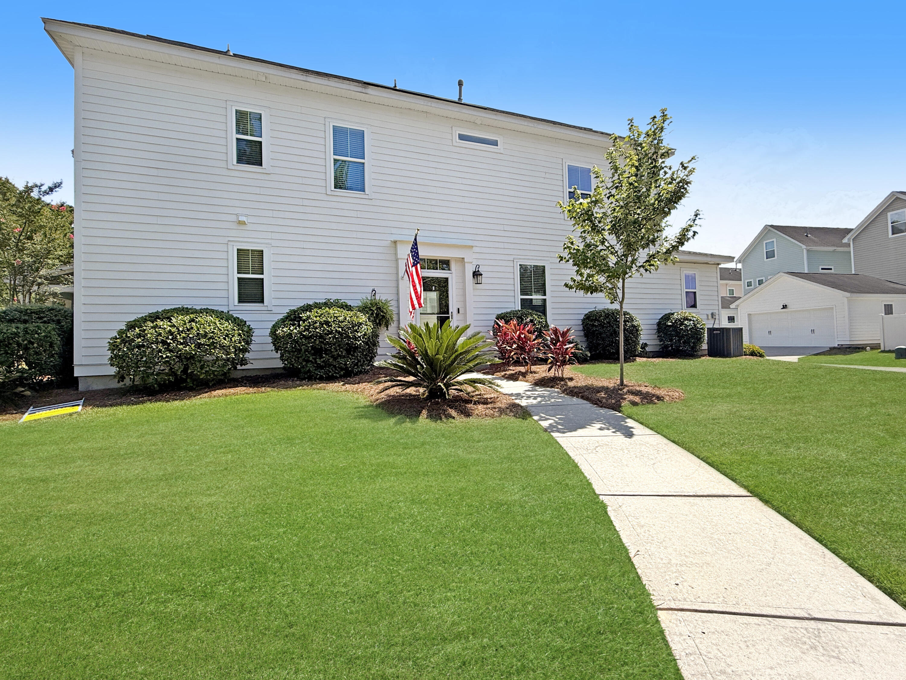 866 Rue Drive