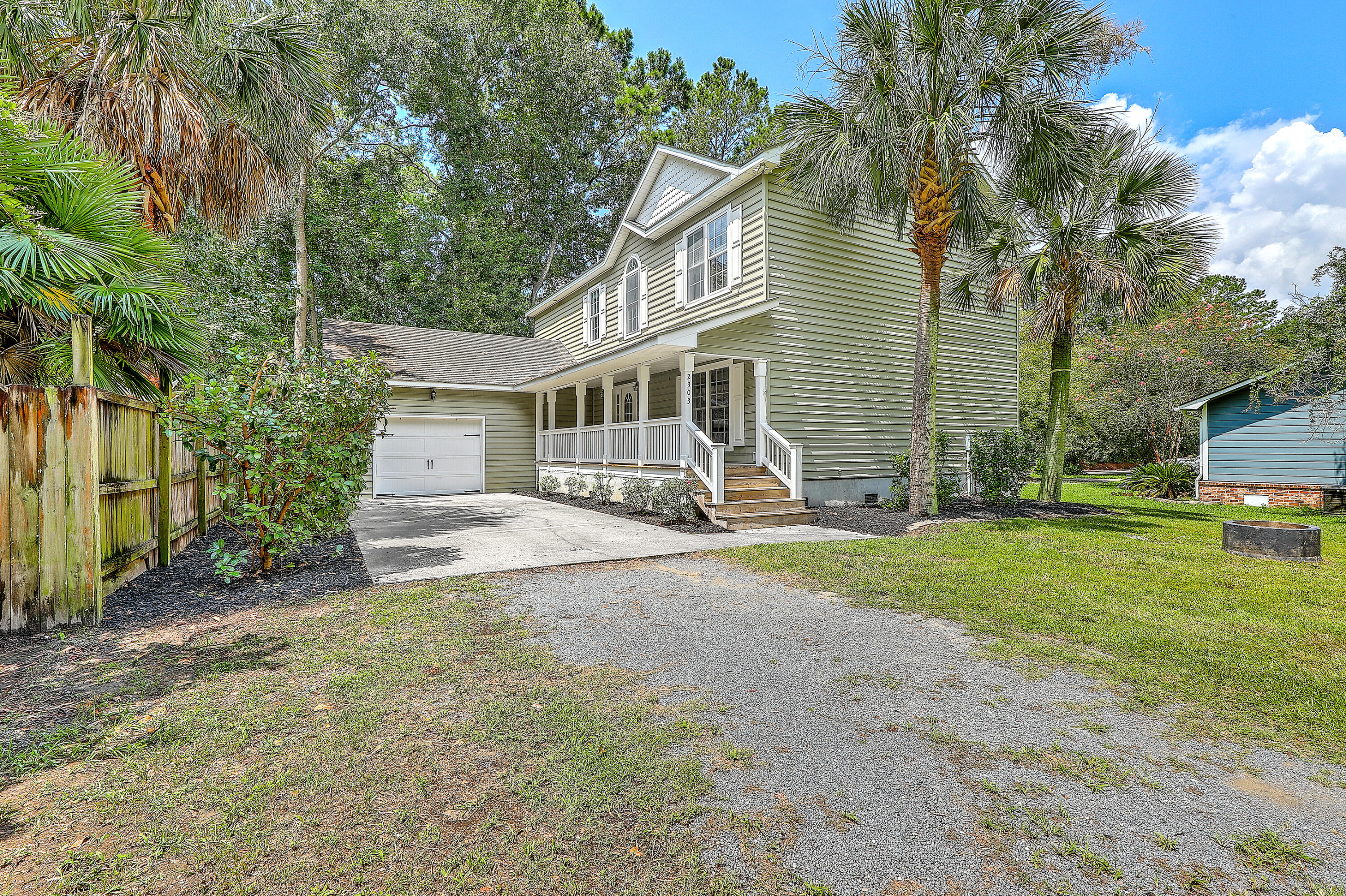 2303 N Lander Lane
