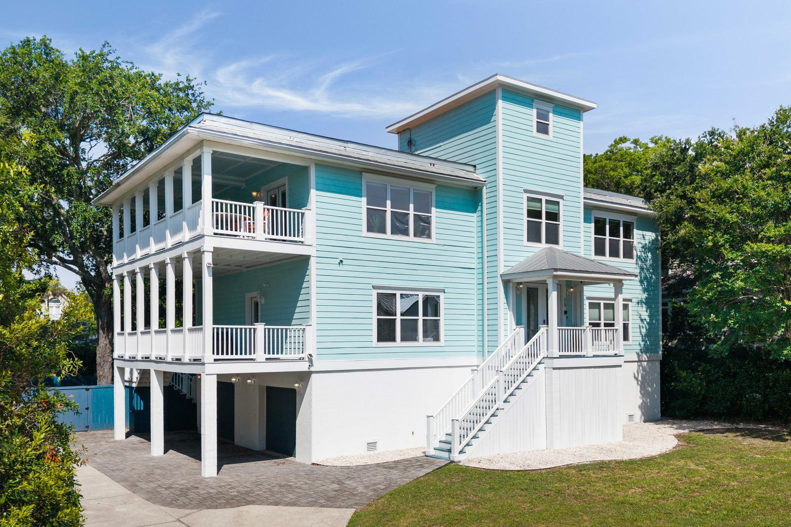 15 42nd Avenue