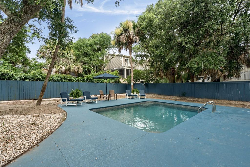 Photo of 15 42nd Avenue, Isle of Palms, SC 29451 (MLS # 25019235)