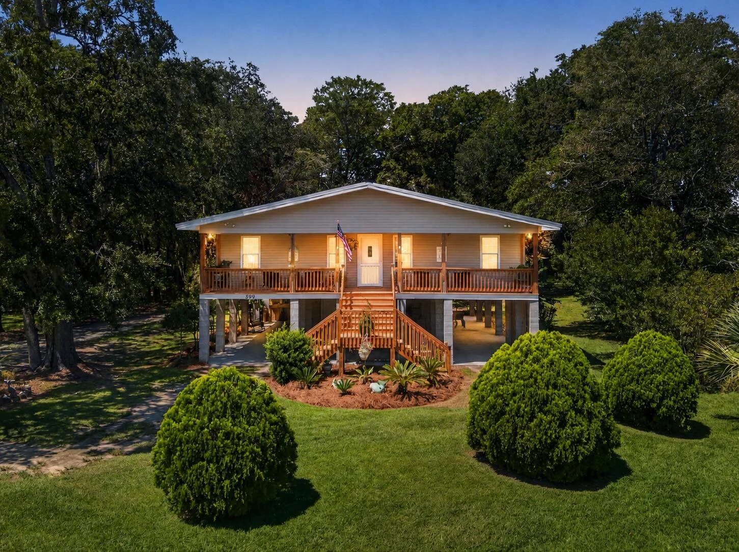 599 Sc-174, Edisto Island, SC, 29438