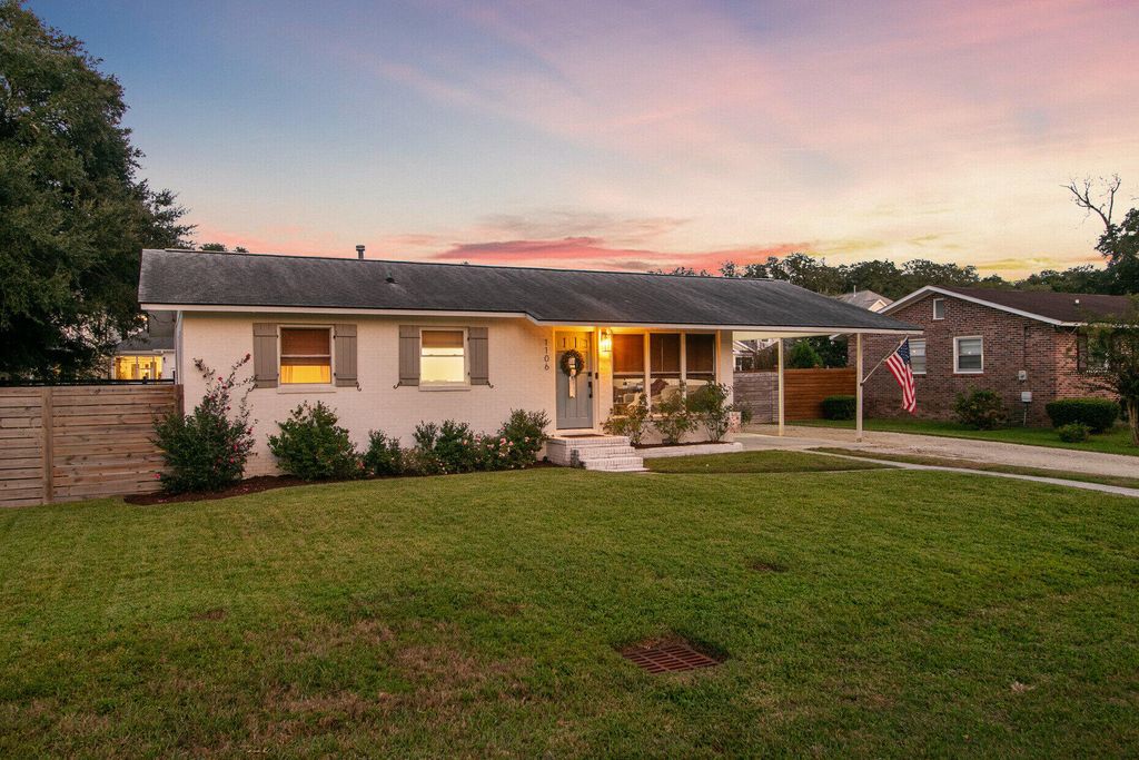 Photo of 1106 San Juan Avenue, Charleston, SC 29407 (MLS # 26005133)