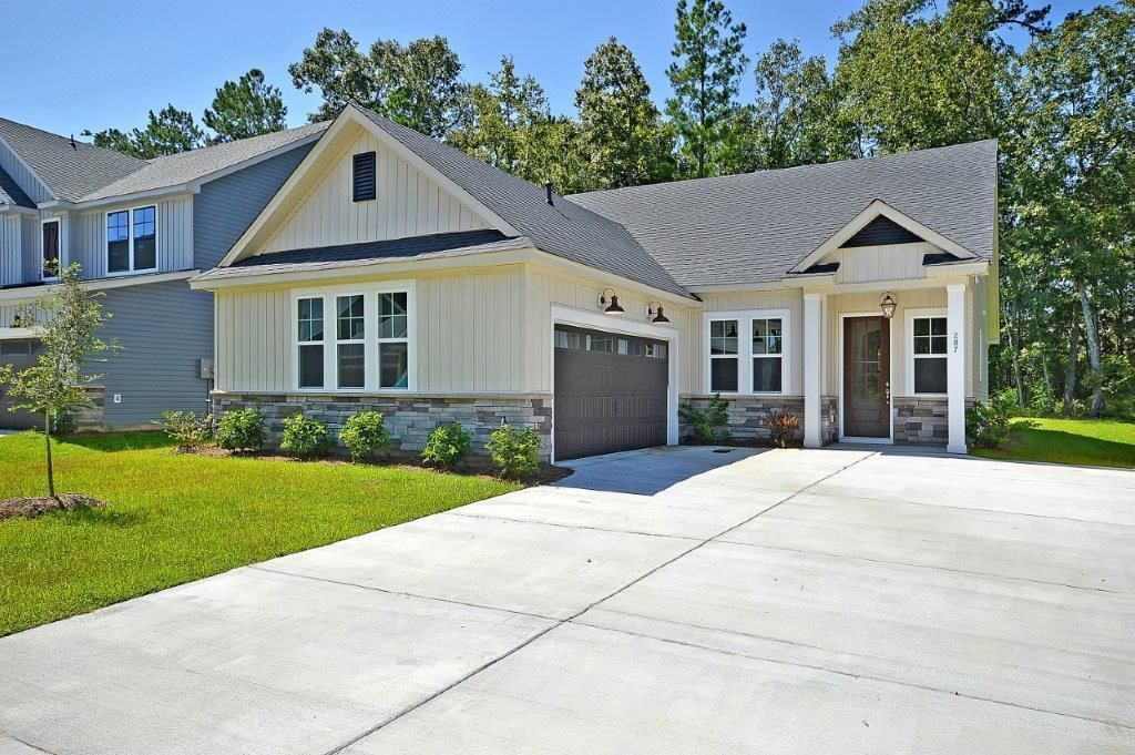 Photo of 222 Creek Pointe Drive Drive, Moncks Corner, SC 29461 (MLS # 26007910)