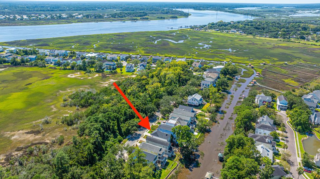 Photo of 3006 S Shore Drive, Charleston, SC 29407 (MLS # 25024464)