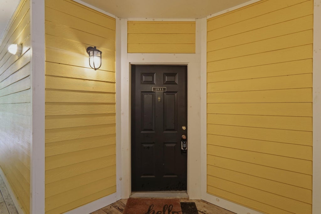Photo of 1933 Chatelain Way, Mount Pleasant, SC 29464 (MLS # 26027547)