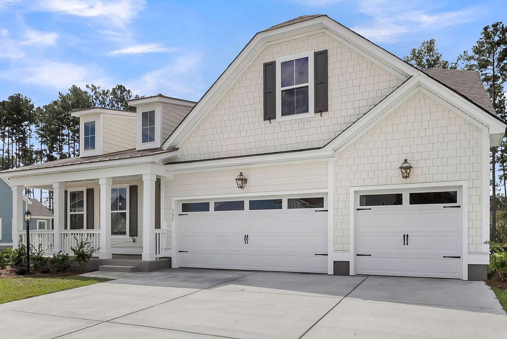 Photo of 731 Maynard Lane, Summerville, SC 29486 (MLS # 25017607)