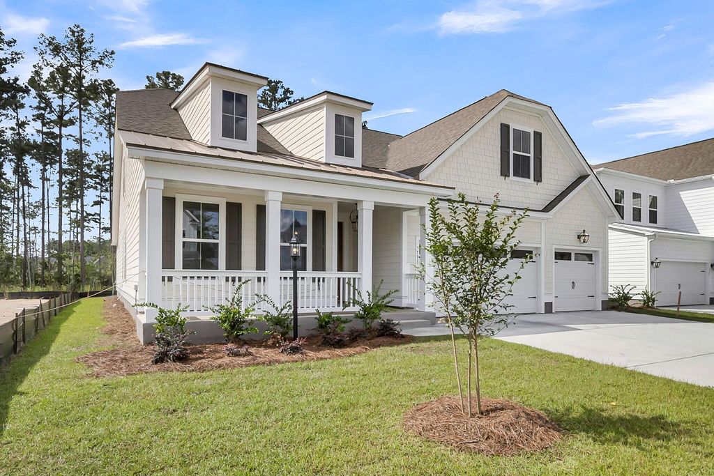 Photo of 731 Maynard Lane, Summerville, SC 29486 (MLS # 25017607)