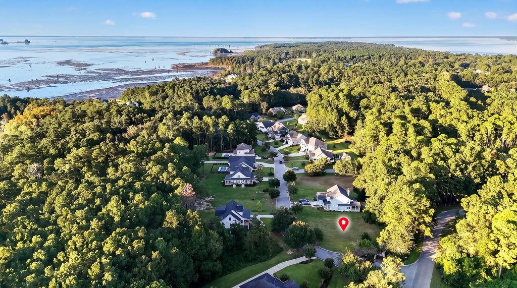 Photo of 102 Waters Edge Lane, Moncks Corner, SC 29461 (MLS # 26027432)