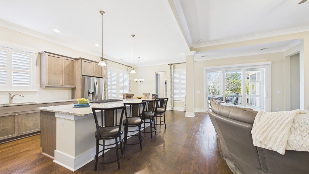 Photo of 926 Cochran Street, Charleston, SC 29492 (MLS # 26005245)