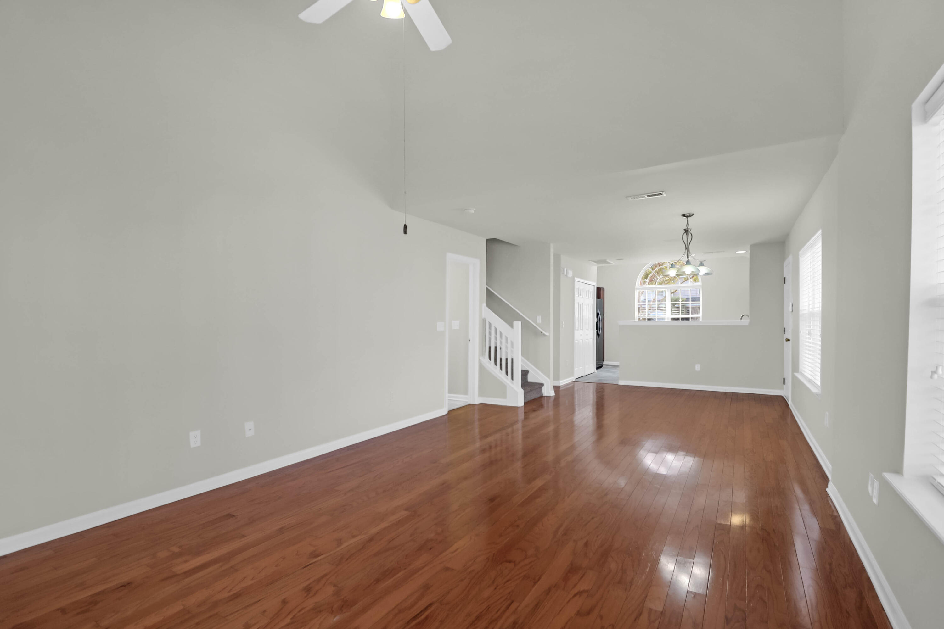 5211 Fernland Way