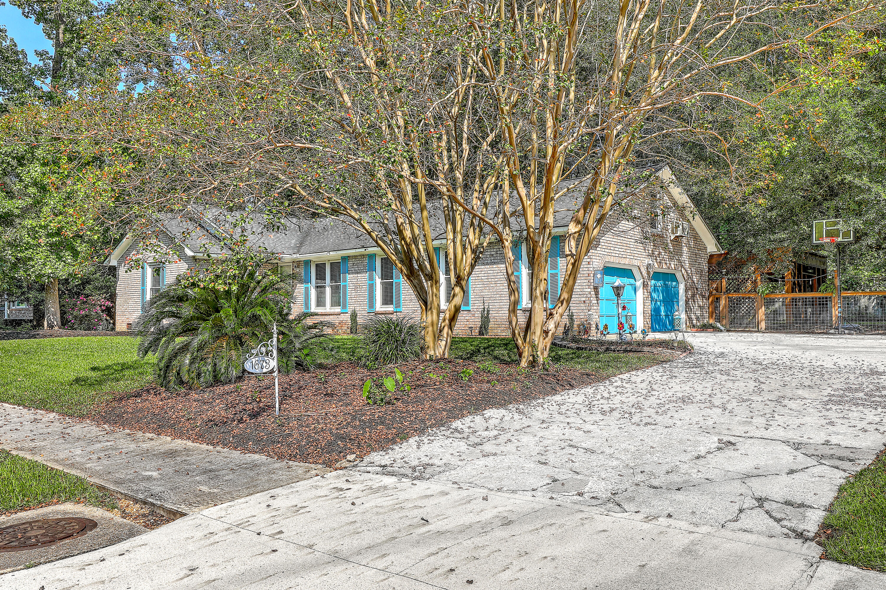 1673 Sulgrave Road
