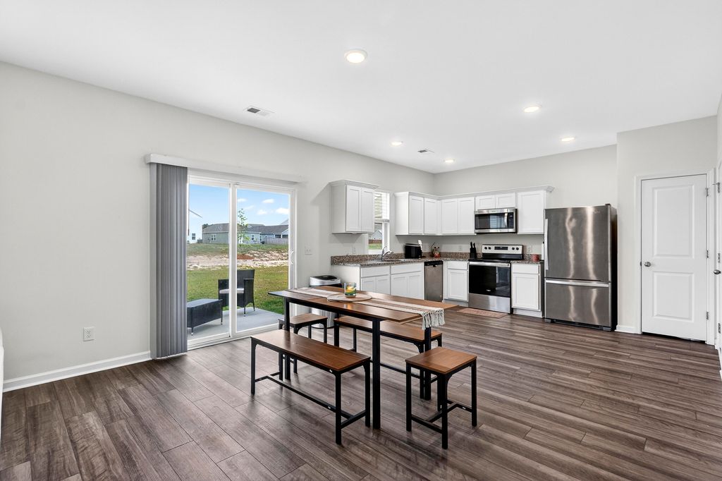 Photo of 575 Polaris Way, Summerville, SC 29486 (MLS # 26013904)