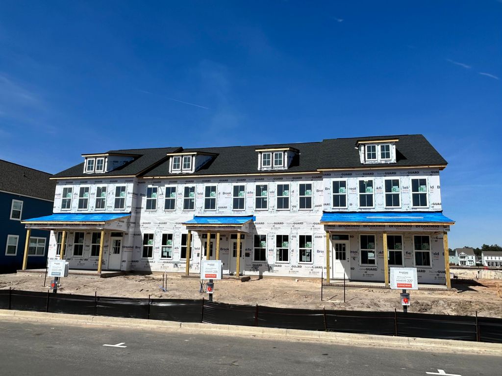 Photo of 186 Sandy Bend Lane, Summerville, SC 29486 (MLS # 26011641)