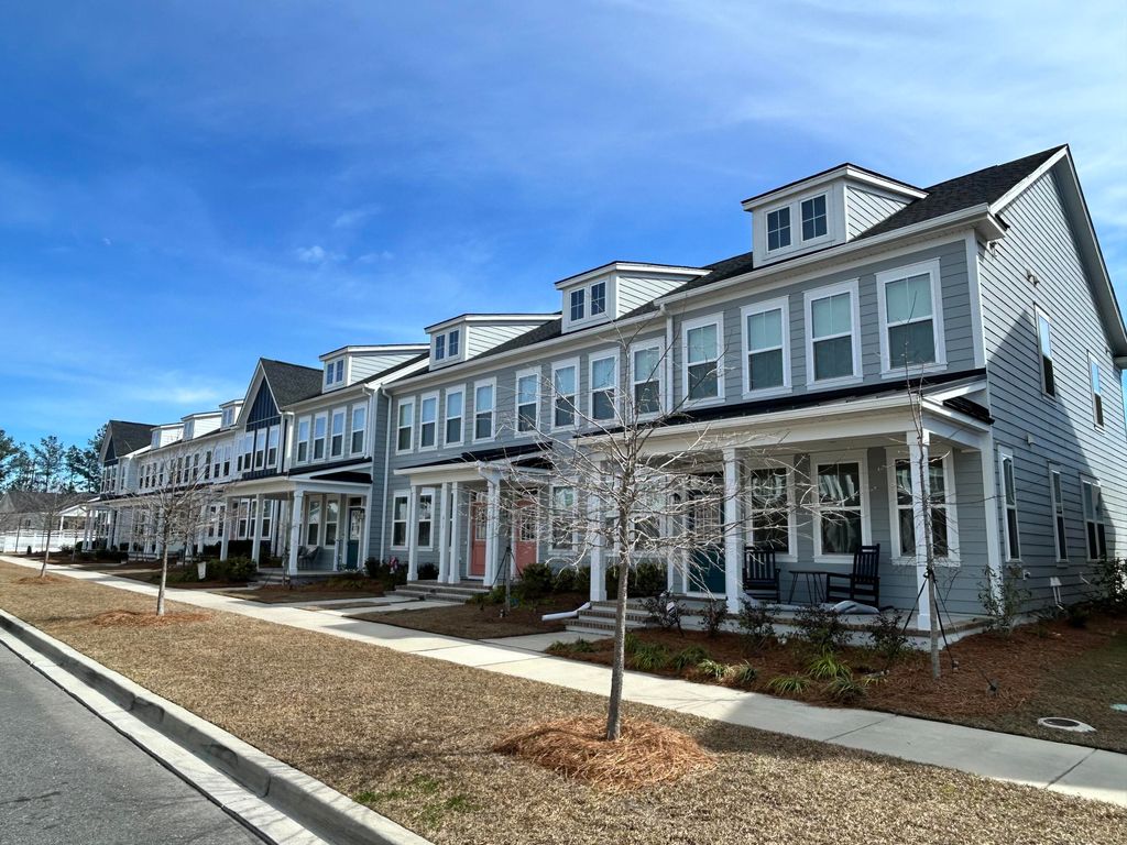 Photo of 186 Sandy Bend Lane, Summerville, SC 29486 (MLS # 26011641)