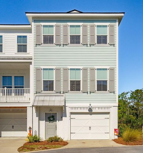 Photo of 814 Kings Oak Court #7, Charleston, SC 29492 (MLS # 25028850) Photo of 814 Kings Oak Court #7, Charleston, SC 29492 (MLS # 25028850)
