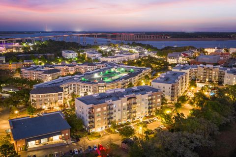 Photo of 200 River Landing Drive #210d, Daniel Island, SC 29492 (MLS # 25030584)