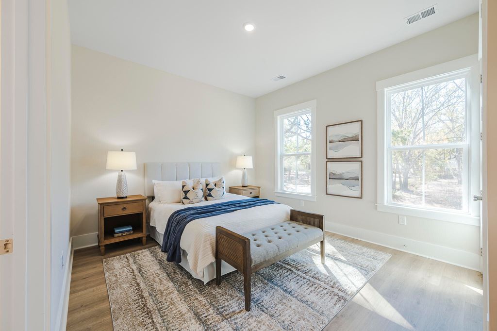 Photo of 1370 Lucinda Street, Mount Pleasant, SC 29466 (MLS # 25032630)