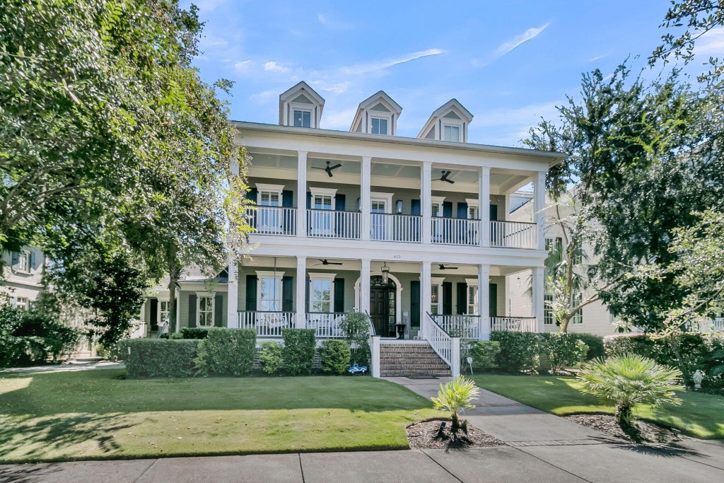 Photo of 615 Island Park Drive, Charleston, SC 29492 (MLS # 26028266)