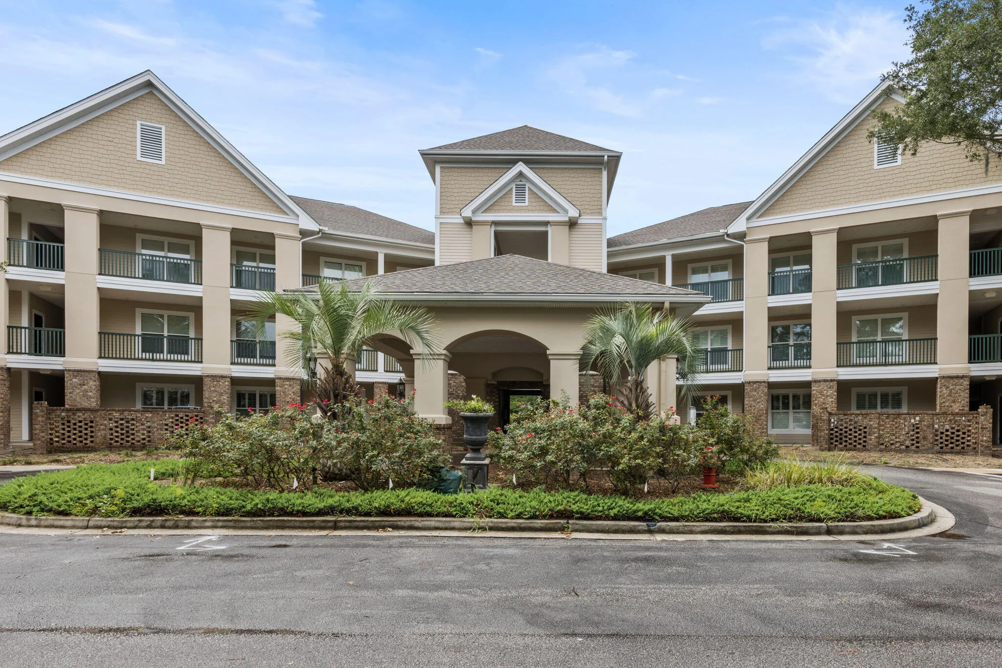 1479 Long Grove Drive Unit 204