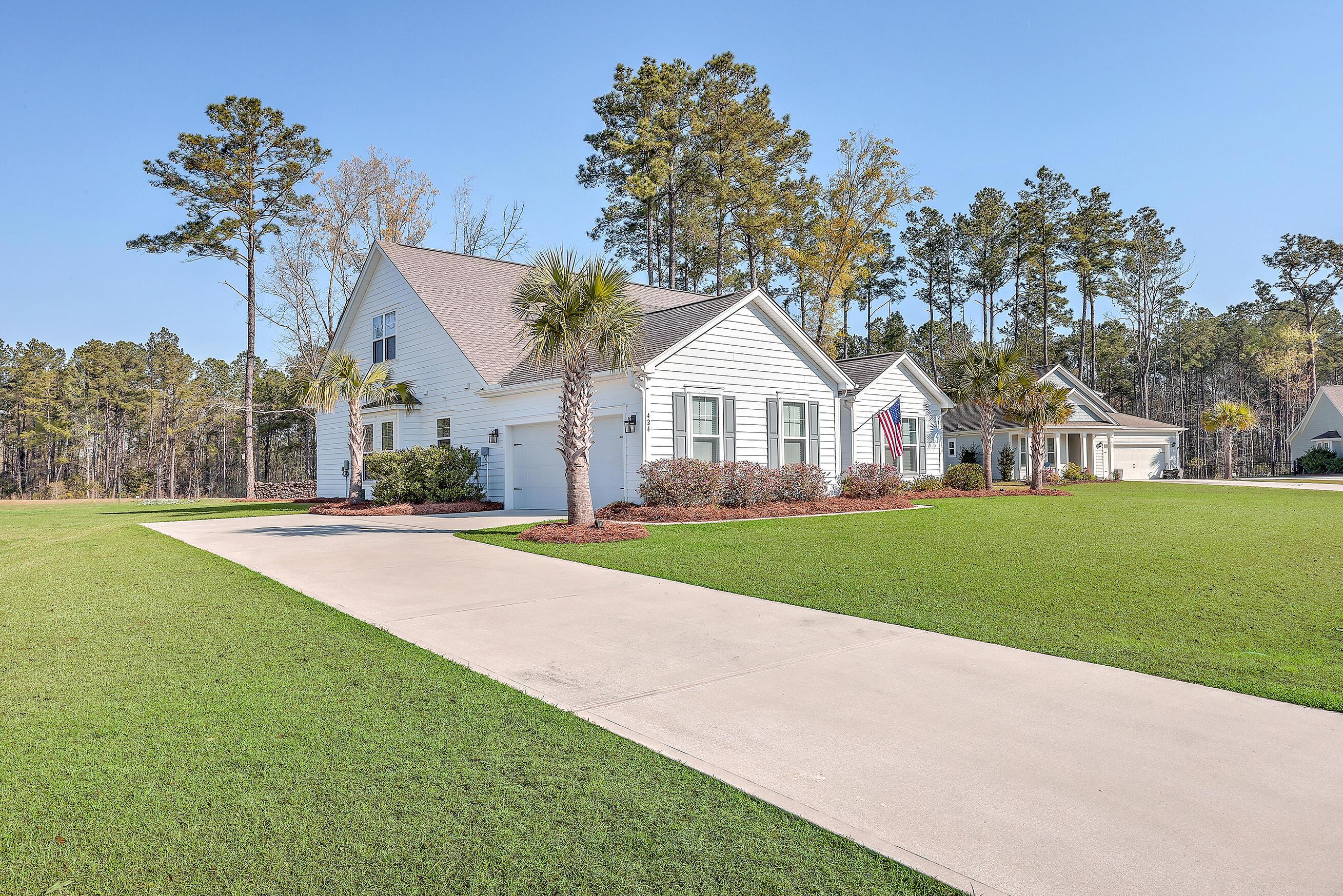 View Huger, SC 29450 house
