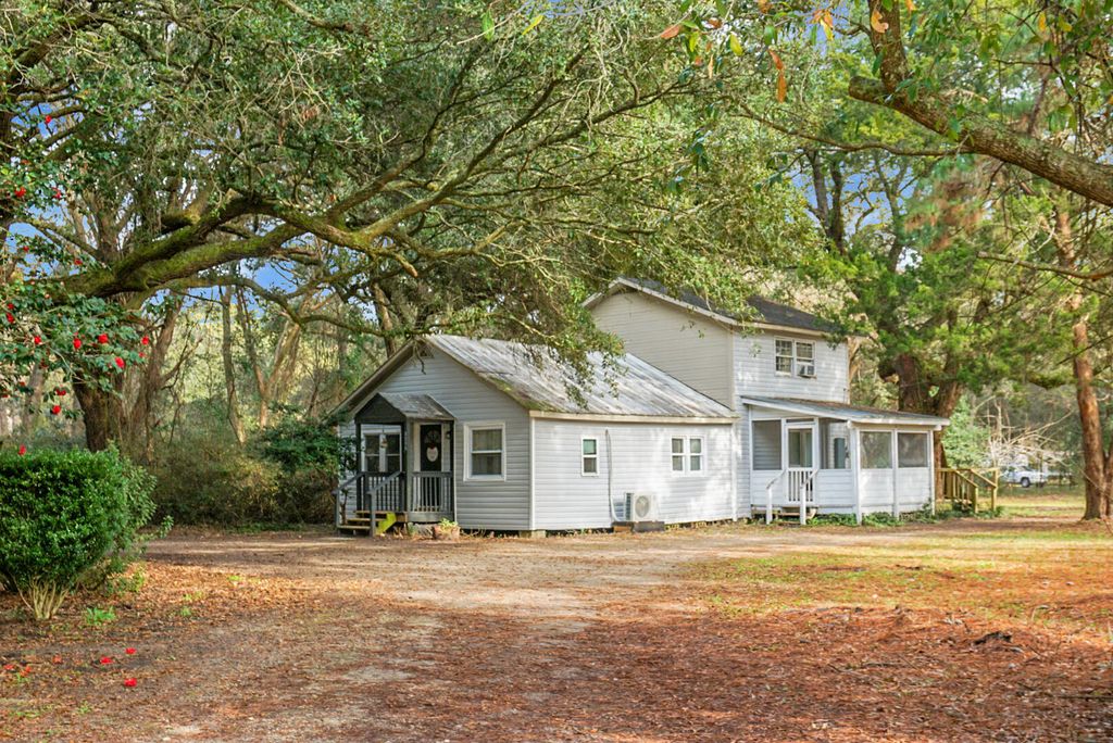 Photo of 3206 Edenvale Road, Johns Island, SC 29455 (MLS # 26000990)