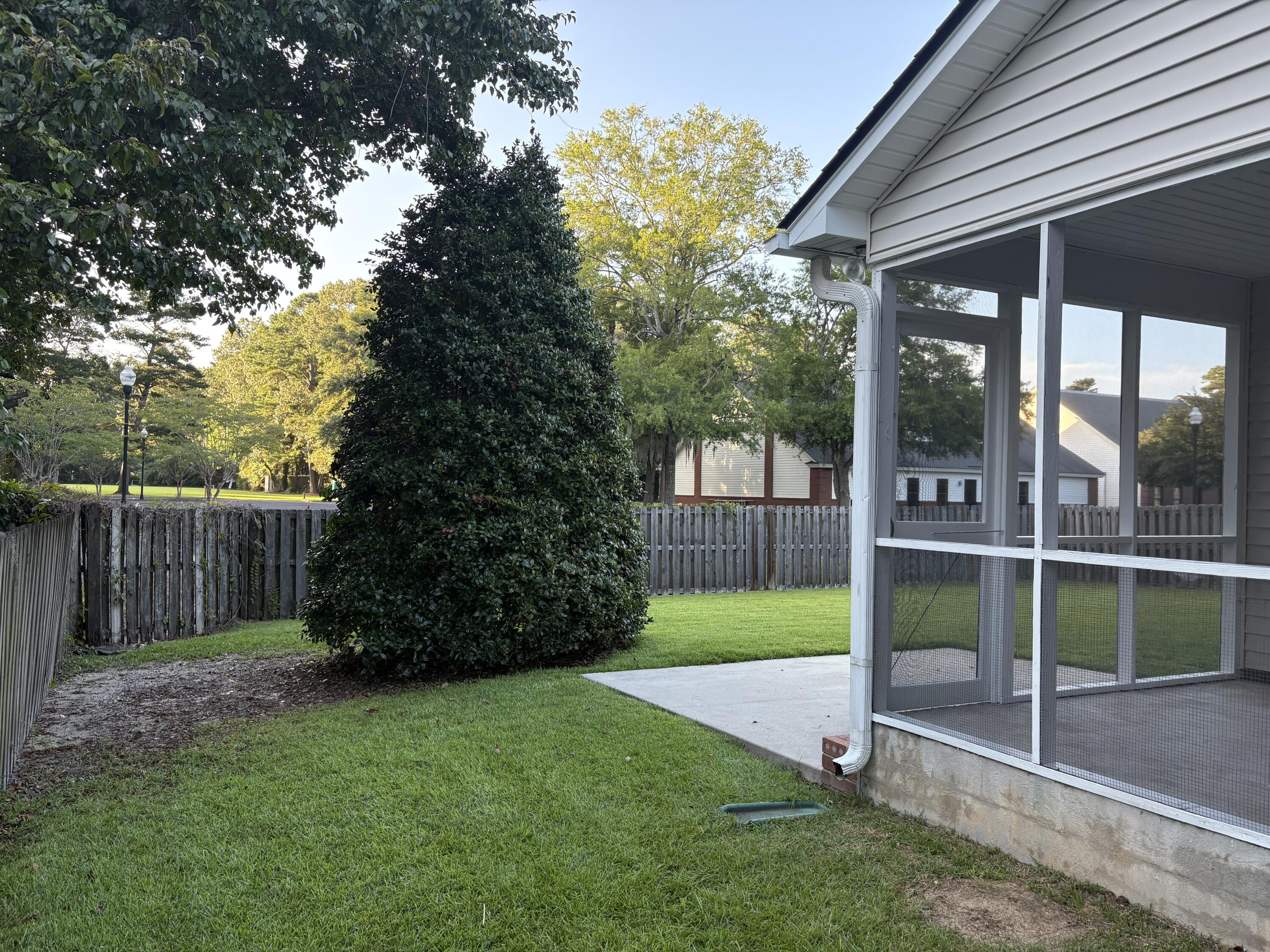 110 Summer Trace Drive