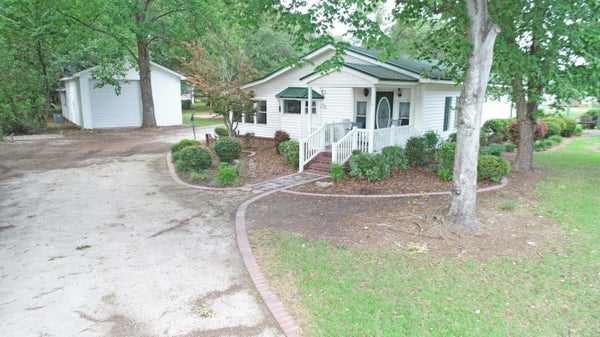113 WINTER ST, EUTAWVILLE, SC 29048 - Image 03939d09922be7f0713c8bb0c6ac94de/103063647