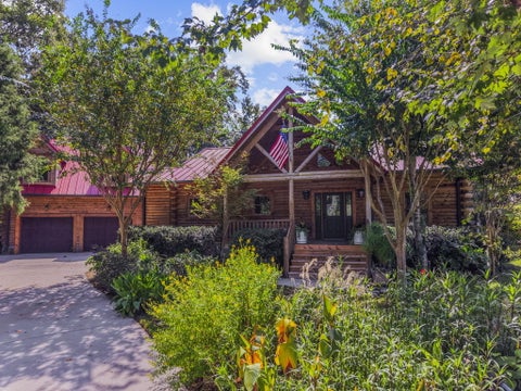 Photo of 445 Carol Street, Charleston, SC 29412 (MLS # 26026106)
