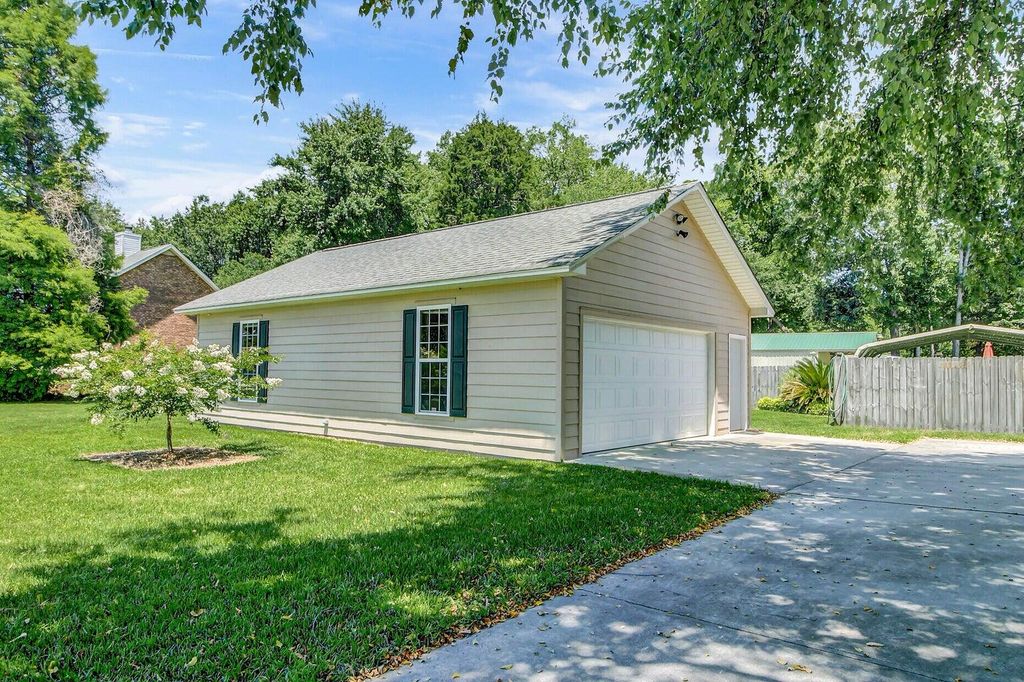 Photo of 506 Willowlakes Drive, Moncks Corner, SC 29461 (MLS # 25031954)