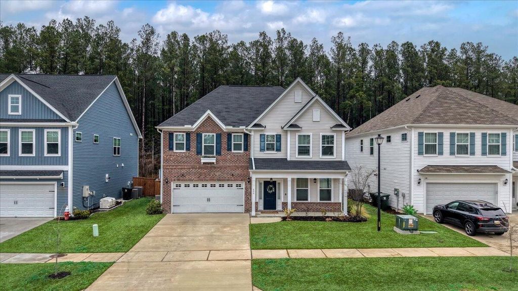 Photo of 604 Dunswell Drive, Summerville, SC 29486 (MLS # 26003269)